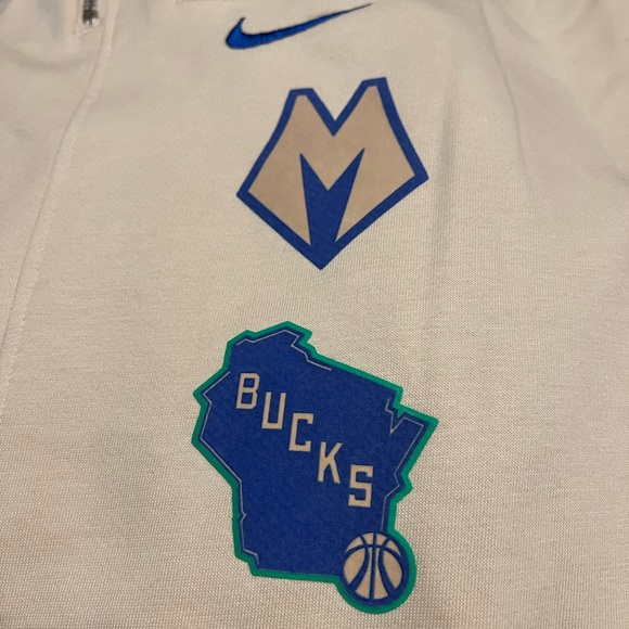 RARE Nike Dri-Fit Milwaukee Bucks Cream City Edition Joggers pants basketball - Picture 2 of 8